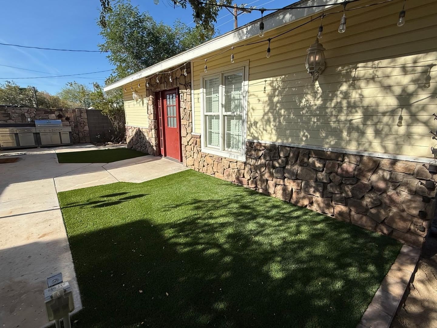 1422 E Edgemont Avenue – photo 1