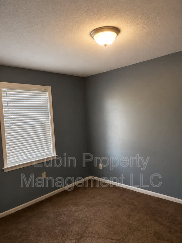2883 Coach Dr – photo 4