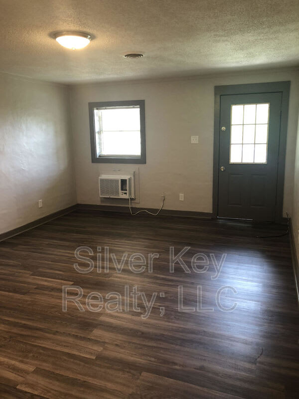1426 & 1432 Niles Ferry Road – photo 4