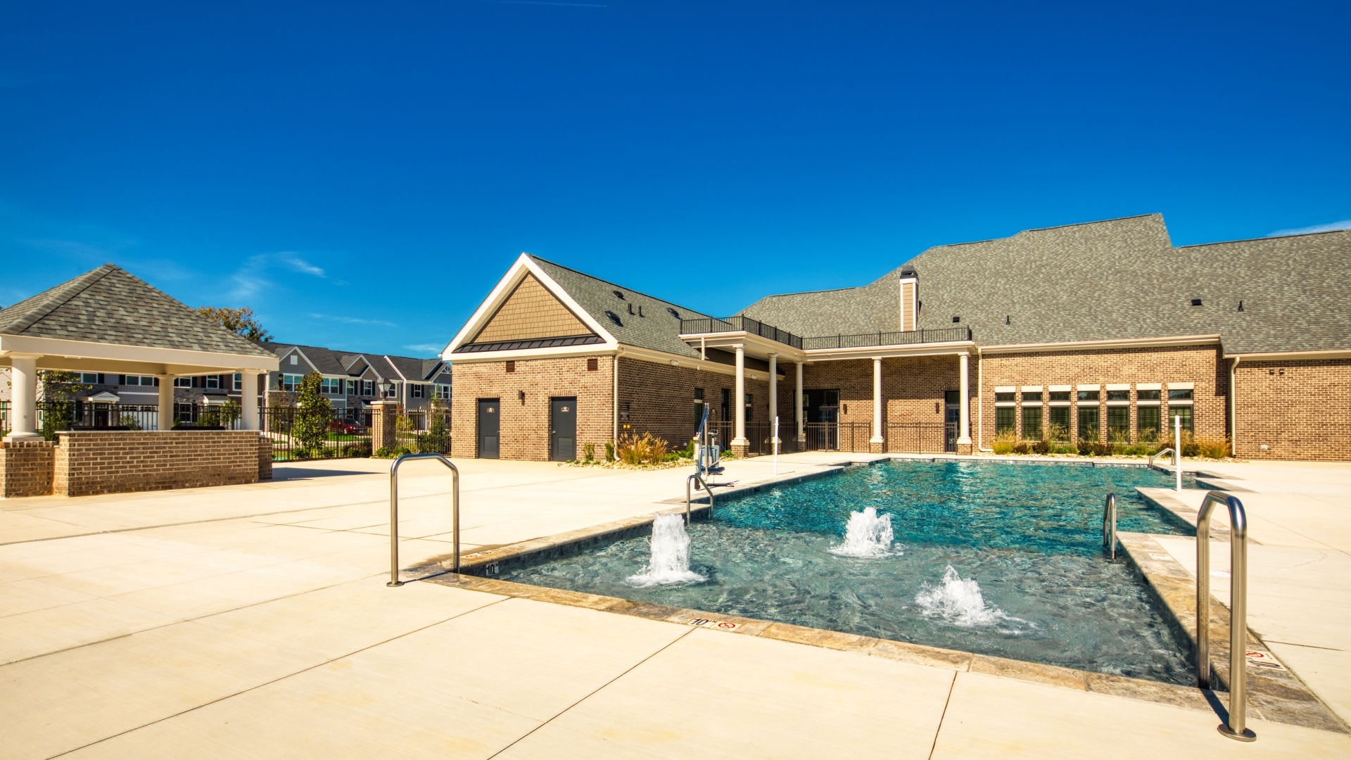 Austin Woods Apartment Homes – photo 3