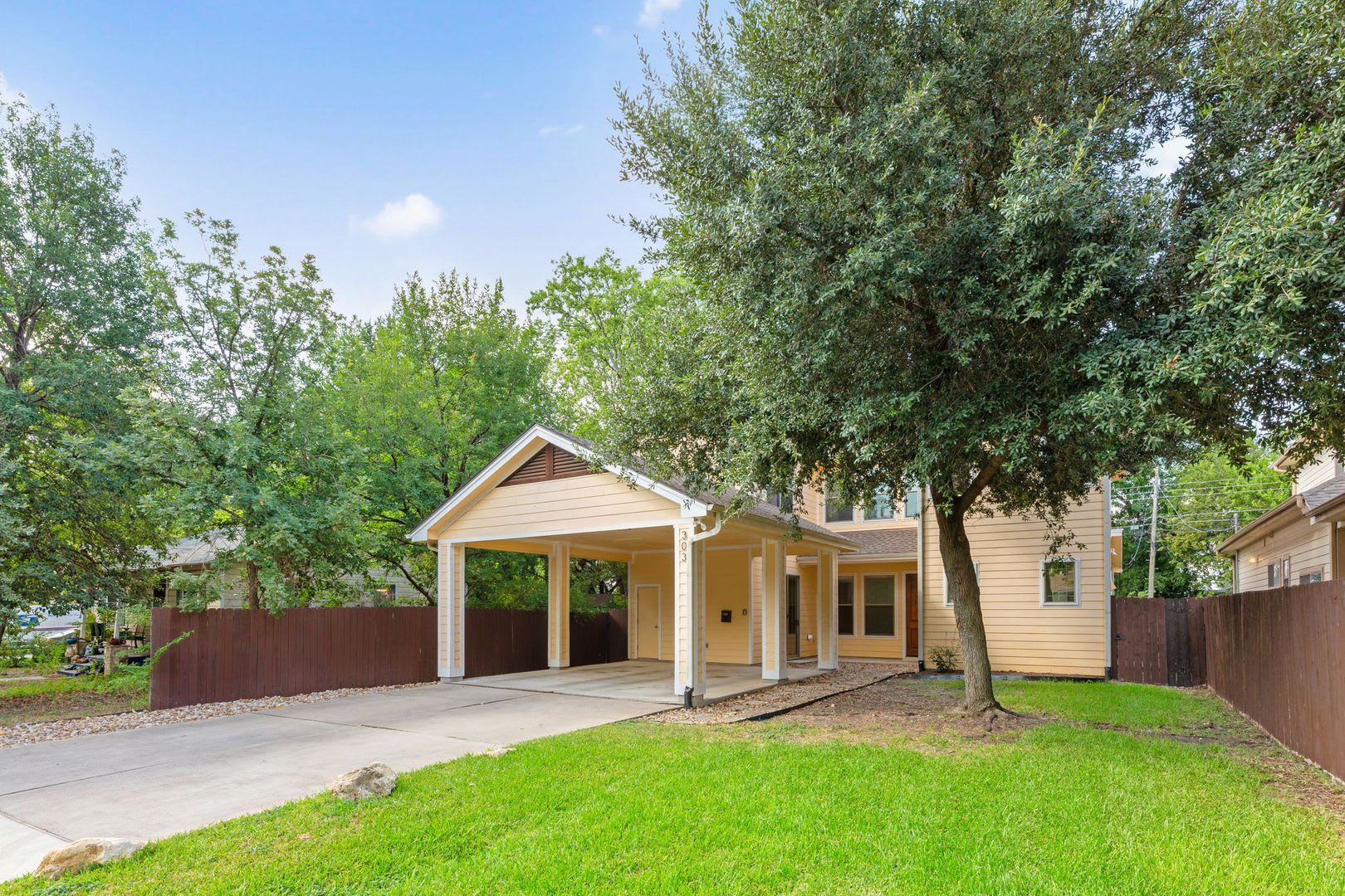 UT PRE-LEASE: Beautiful 6 BR / 4 BA North Loop Area, Mins to UT – photo 4