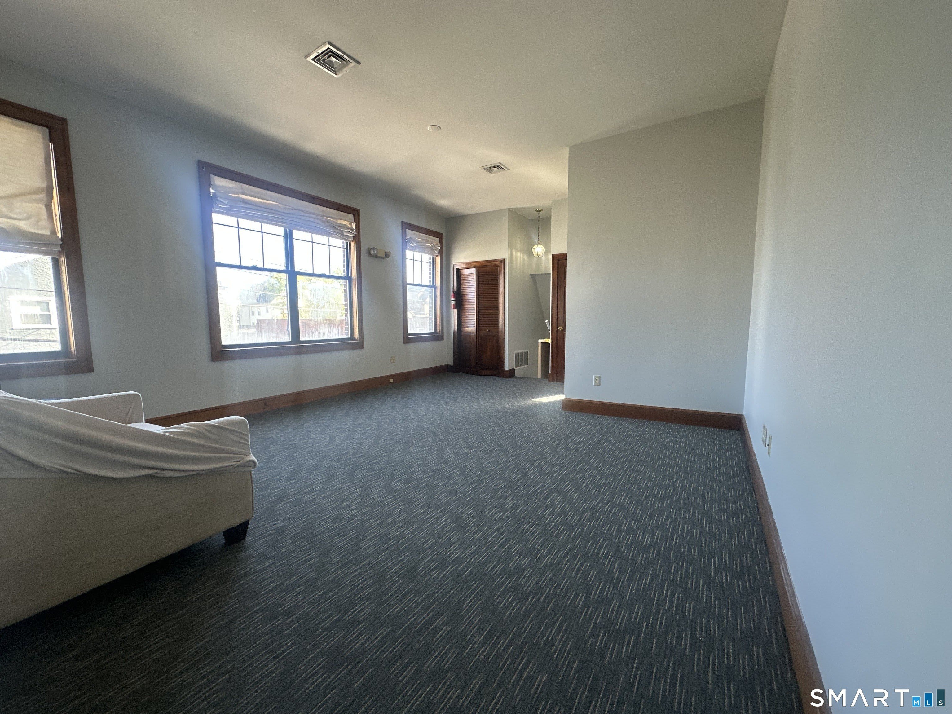 136 McKinley Avenue – photo 2