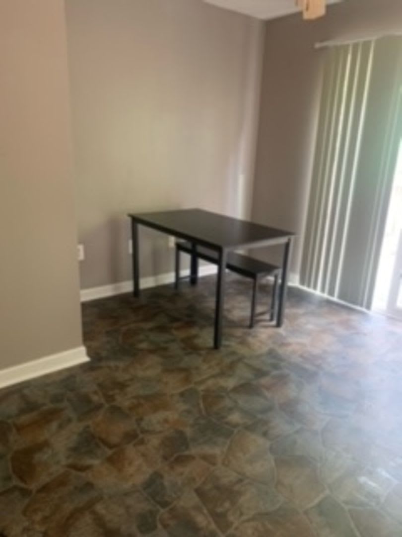 Convenient Townhome – photo 3