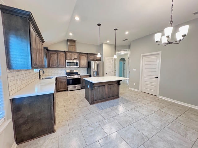 602 S Tecate Drive – photo 2
