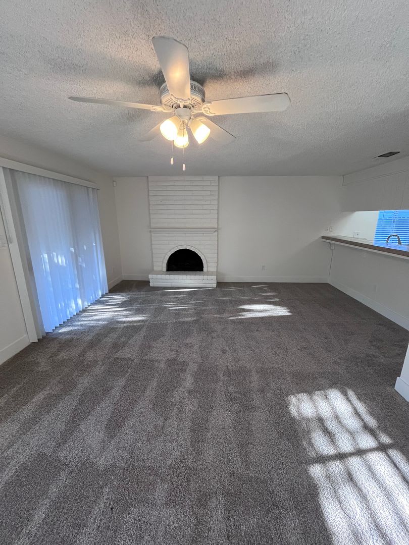 UPDATED 3 BEDROOM HOUSE W/ RV ACCESS!! – photo 4