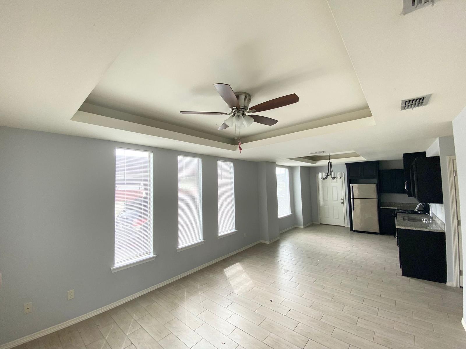 1227 White Oaks Dr – photo 2