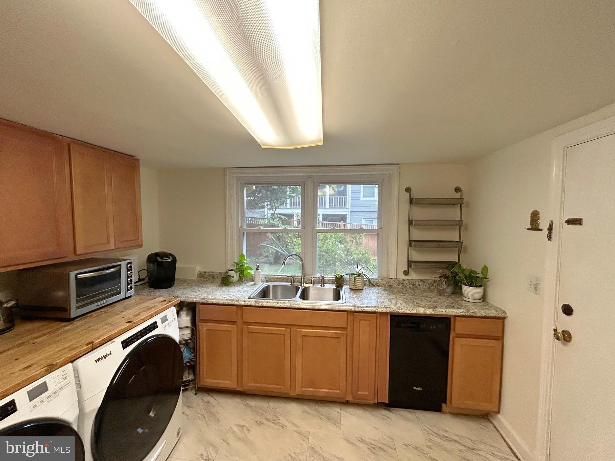 4018 N TAYLOR Street – photo 4
