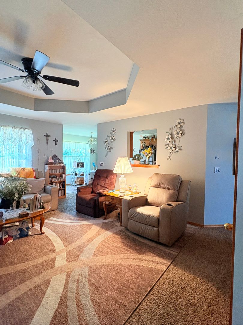 3 Bedroom Home for Lease in Clever! Available for November 1st Move-in – photo 5
