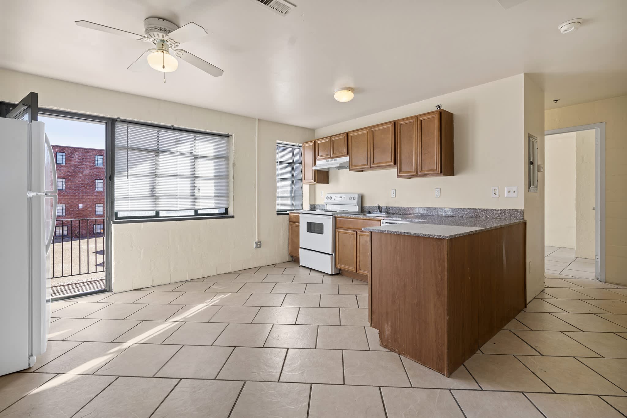 Collins Terrace – photo 3