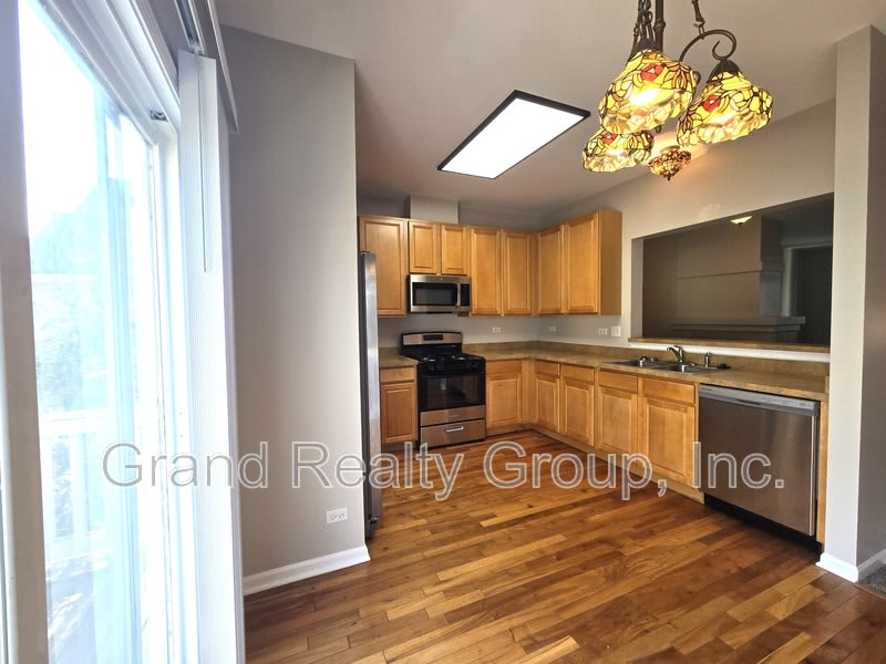 652 South Rosehall Lane – photo 5