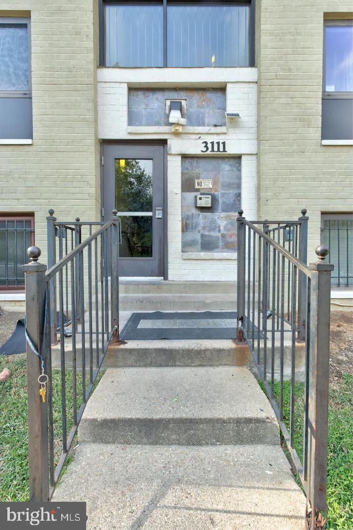 Beautiful 1Bd 1 Bath Condo – photo 2