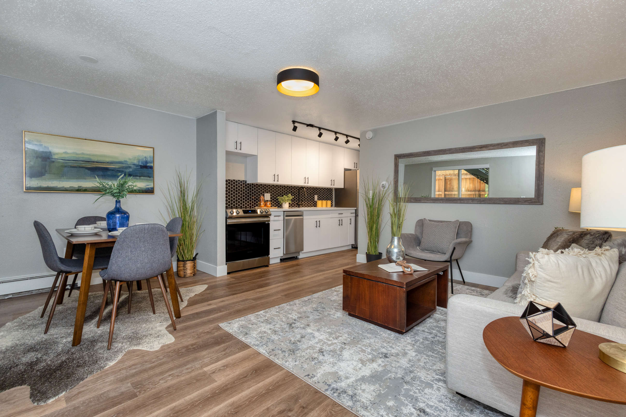 1341 Cook – photo 2