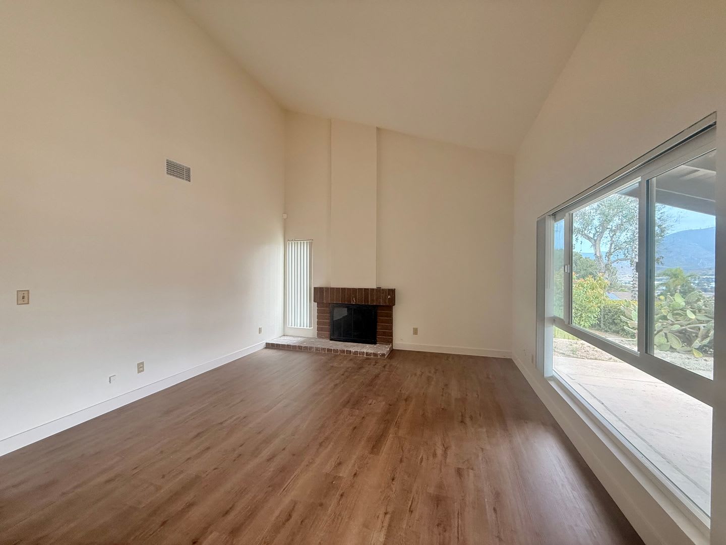 Large Home on Cul-de-Sac! – photo 4