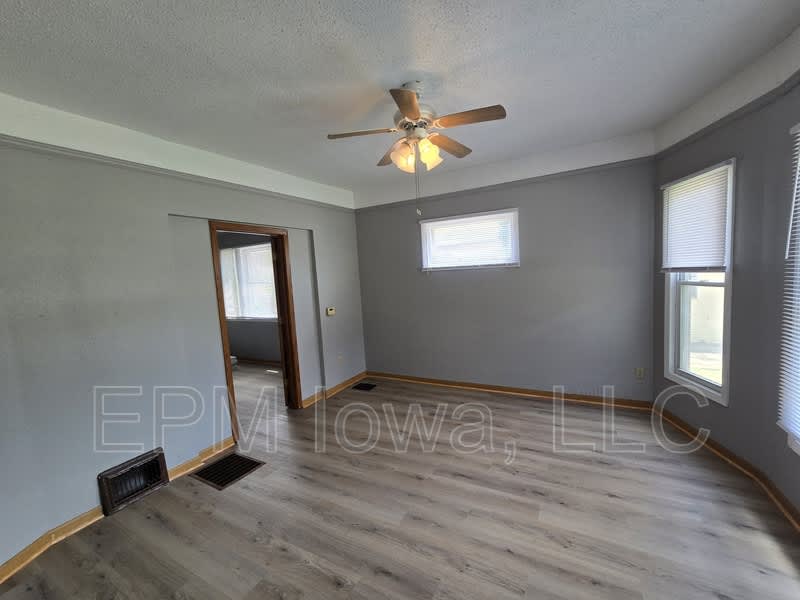 519 Baltimore Street – photo 4