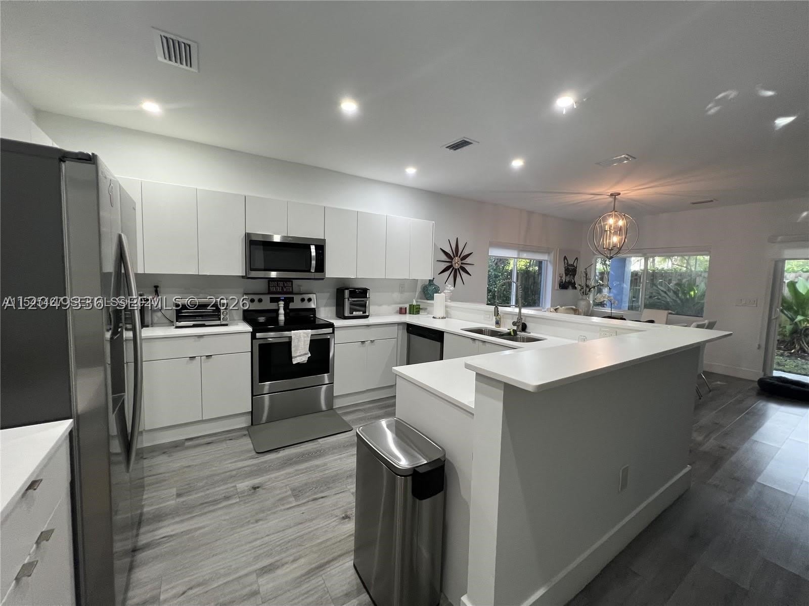 1121 NE 23rd Ter – photo 5