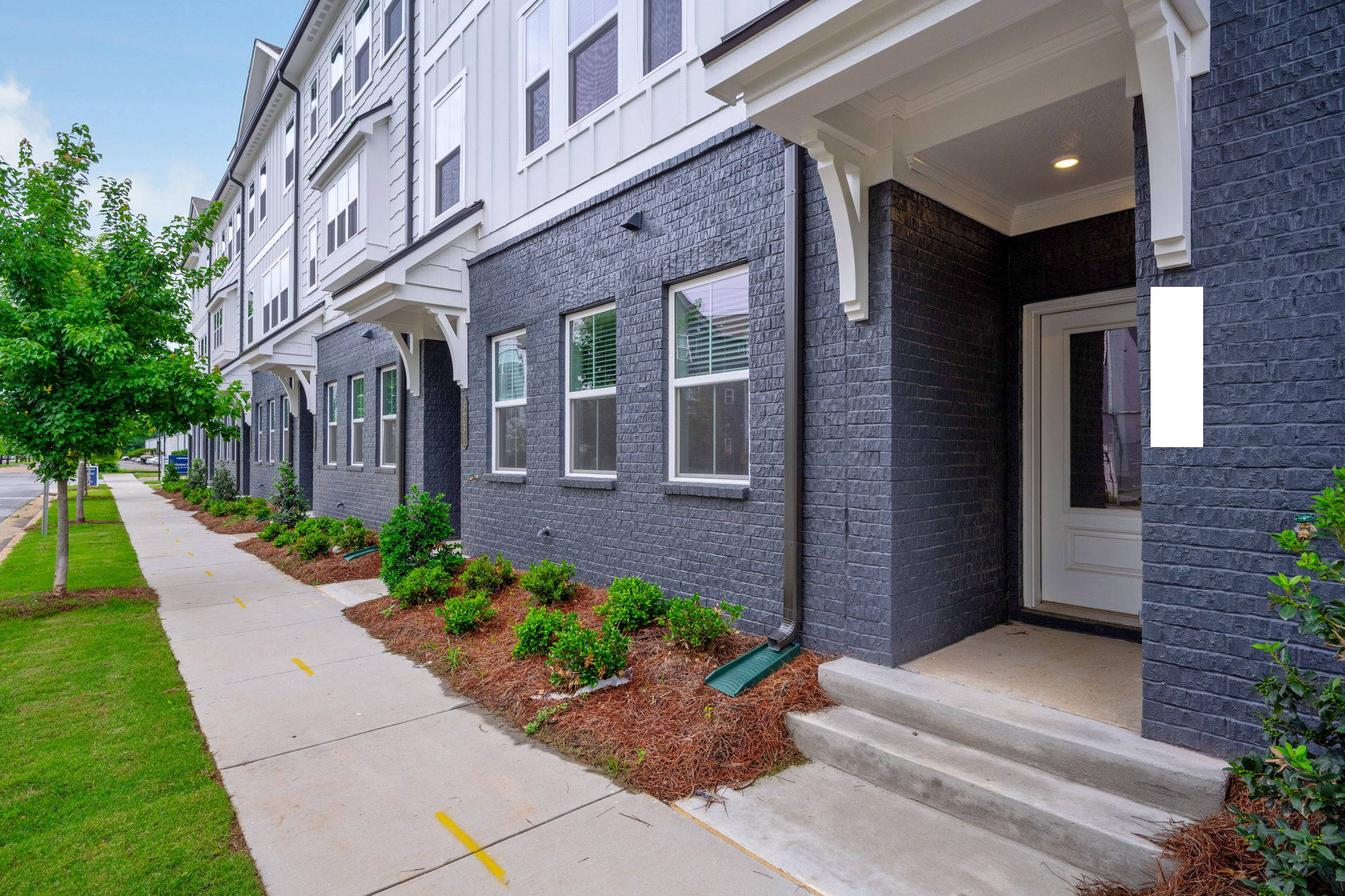 3227 Aberdeen Row – photo 3