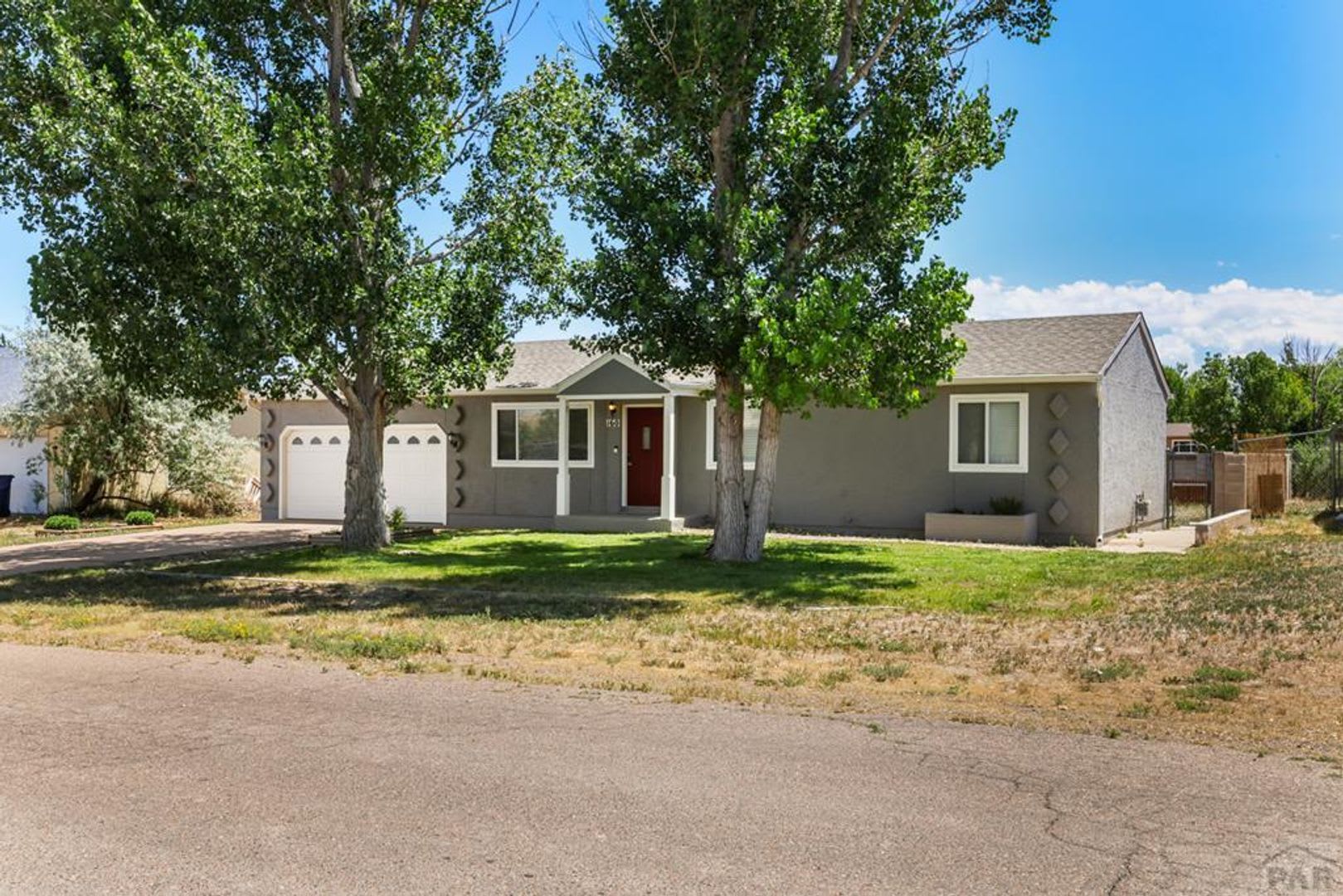 All Prospective Tenants Must Submit A 58 Non Refundable Application Fee Per Applicant Online And Be Pre Qualified Prior To Any Showings – photo 2