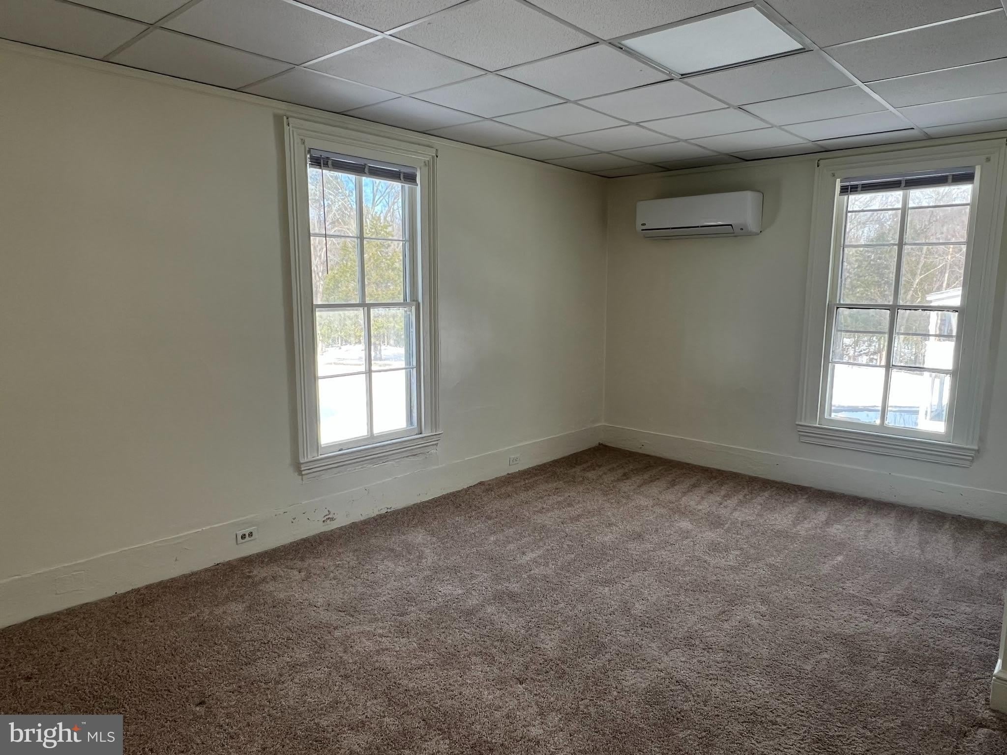 121 E Broaddus Avenue – photo 5