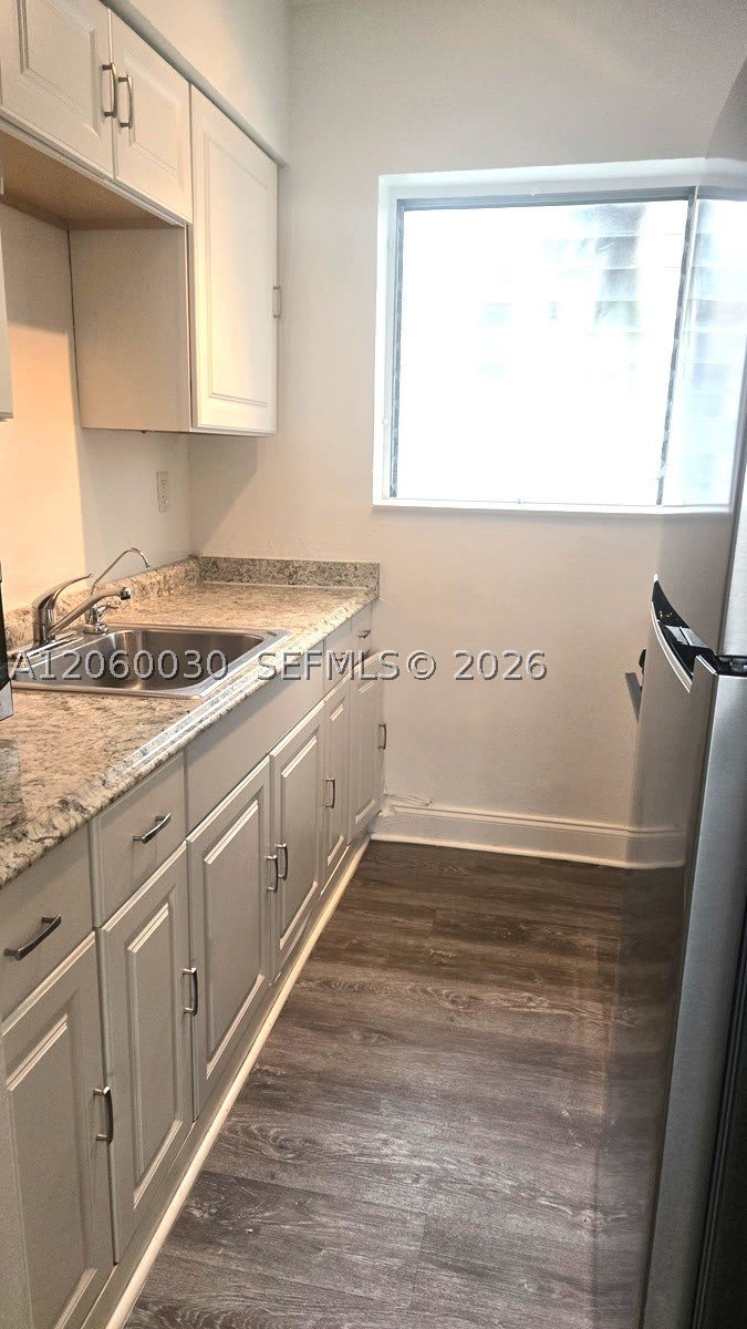 7720 Harding Ave – photo 3