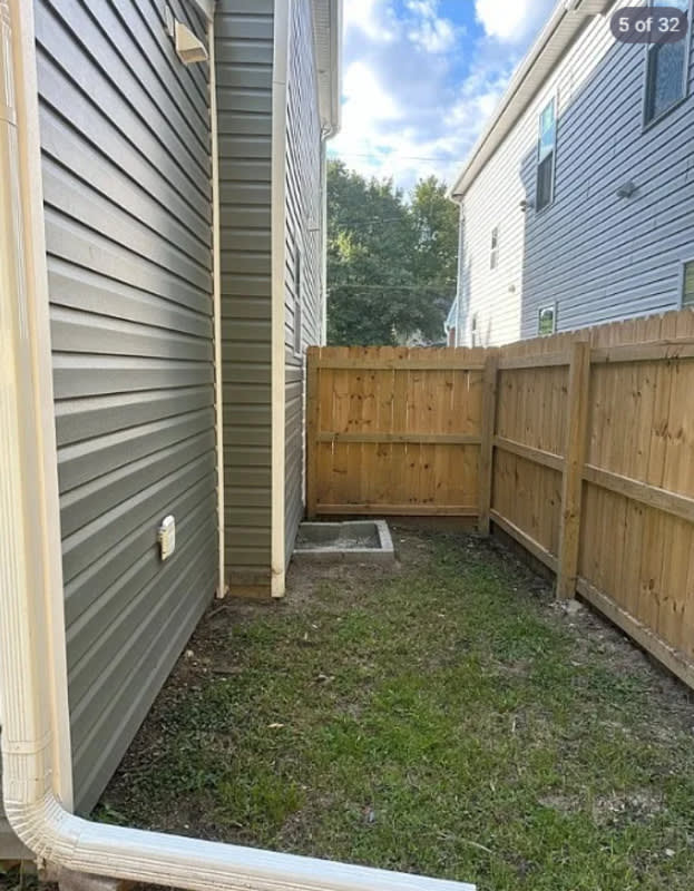 1434 Oakdale Ave – photo 5
