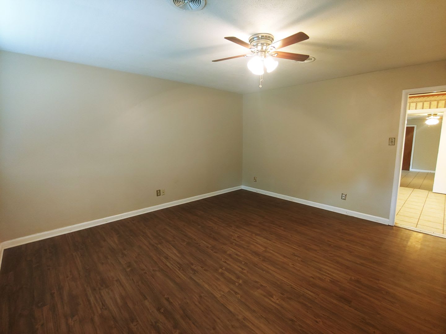 Welcome Home To 10005 Raymond West Little Rock For Rent Move In Special Zero Deposit Option Please Read The Full Description – photo 2