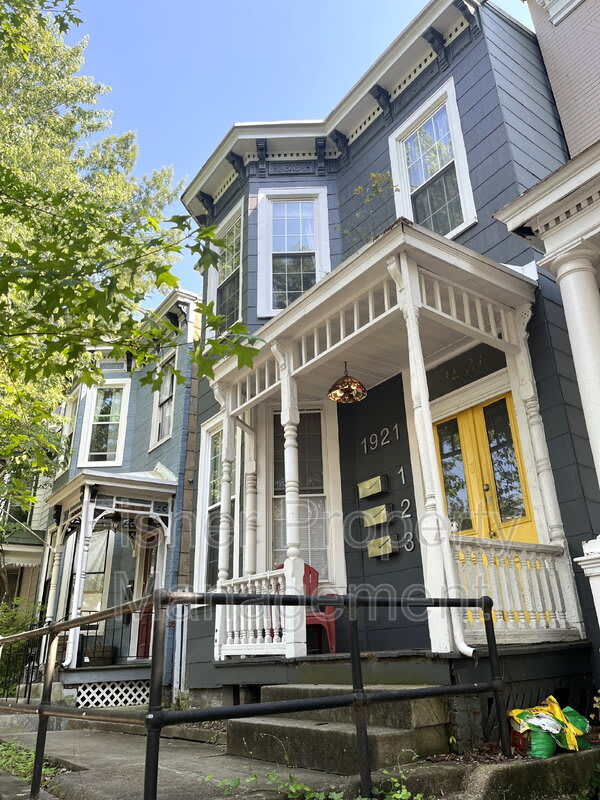 1921 Floyd Avenue – photo 1