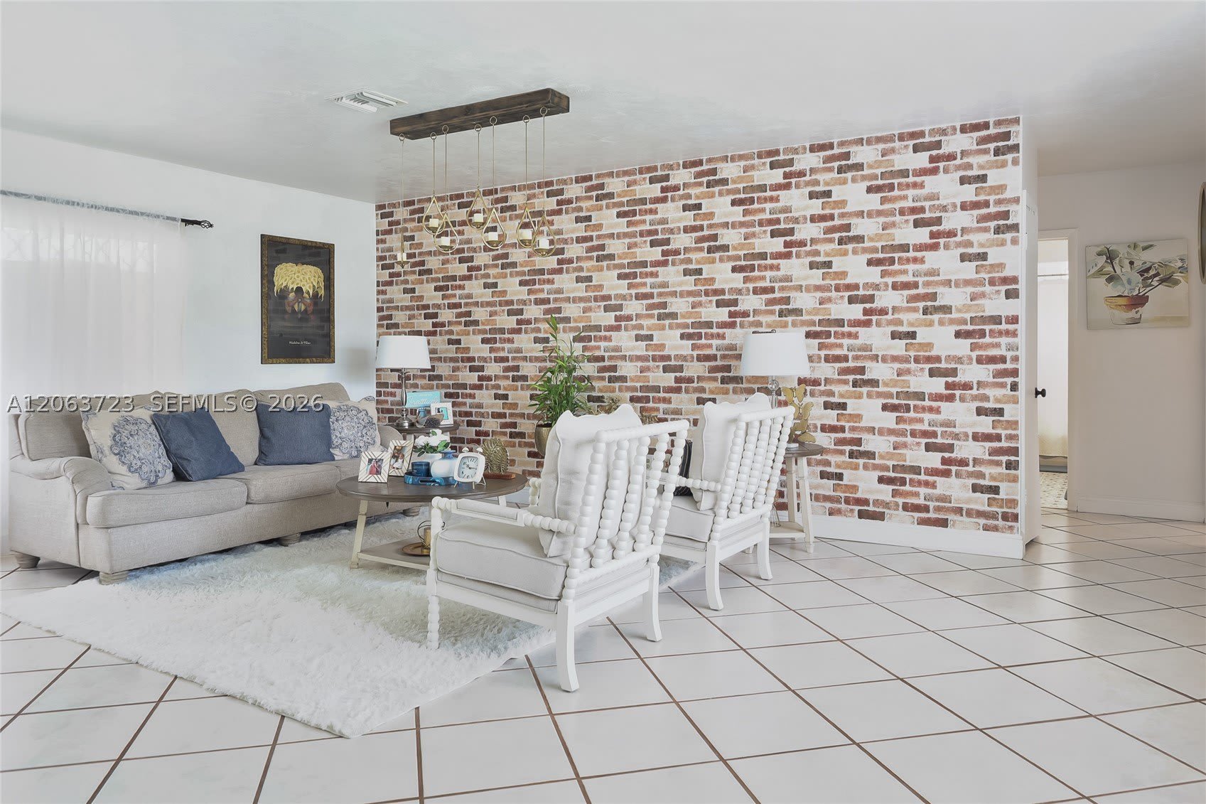 8121 SW 204th St – photo 2