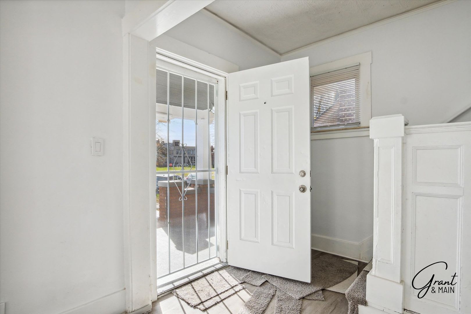 4 Bedroom Newly Renovated 1475 – photo 3