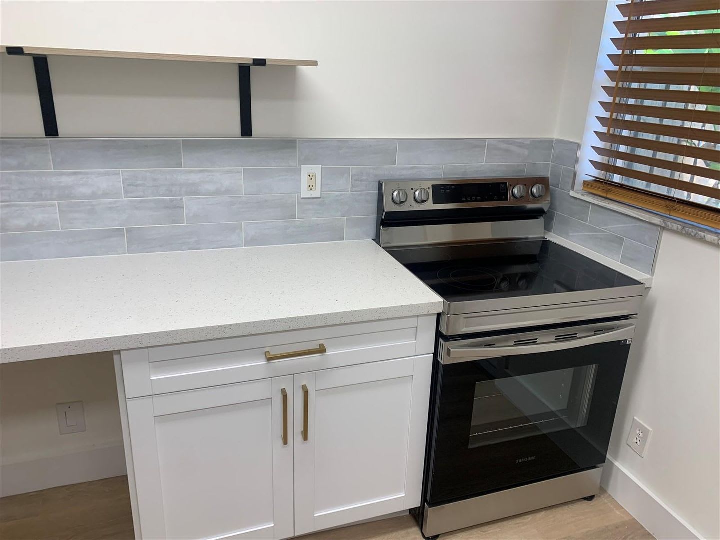 GREAT 2/1 UNIT AVAILABLE FOR IMMEDIATE MOVE-IN!! – photo 5