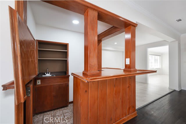 14151 Chandler Boulevard – photo 5