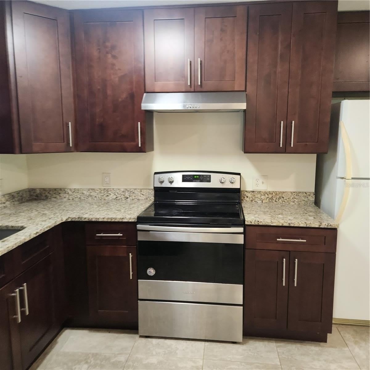 1317 EAGLEVIEW Drive – photo 3