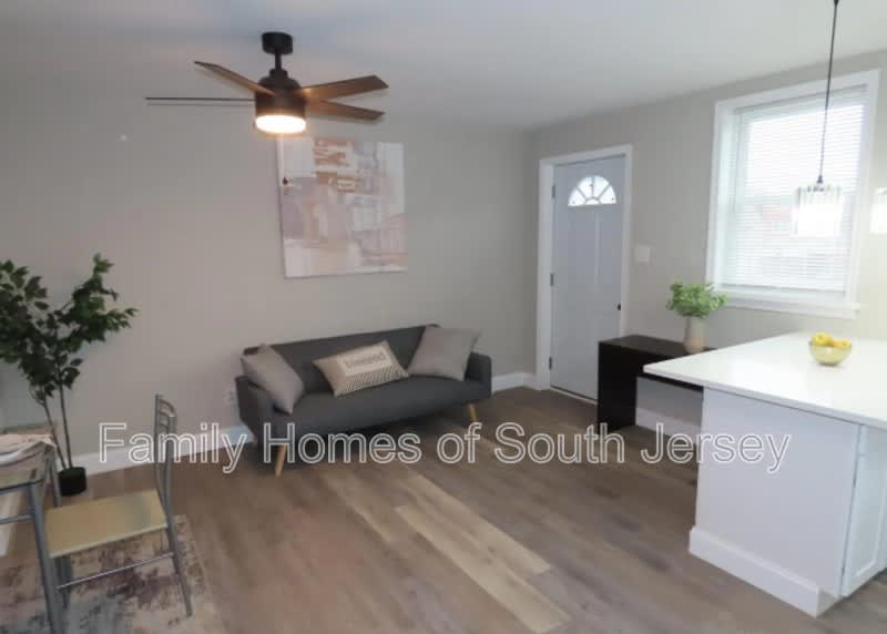 831 E 27th St – photo 4