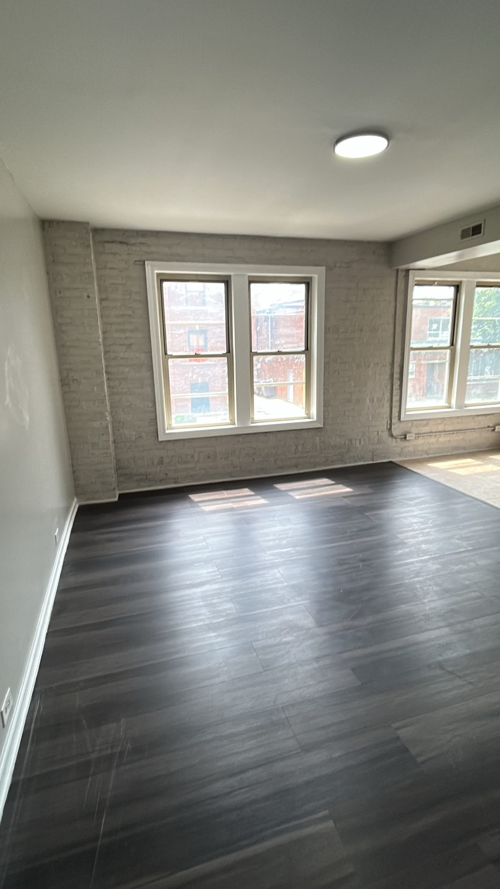 7554 South Essex Avenue – photo 2