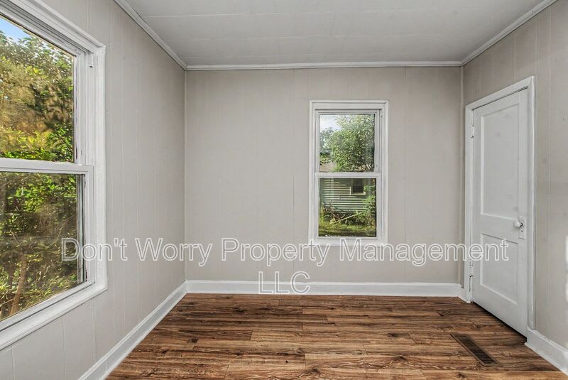 301 N 7th Ave – photo 4