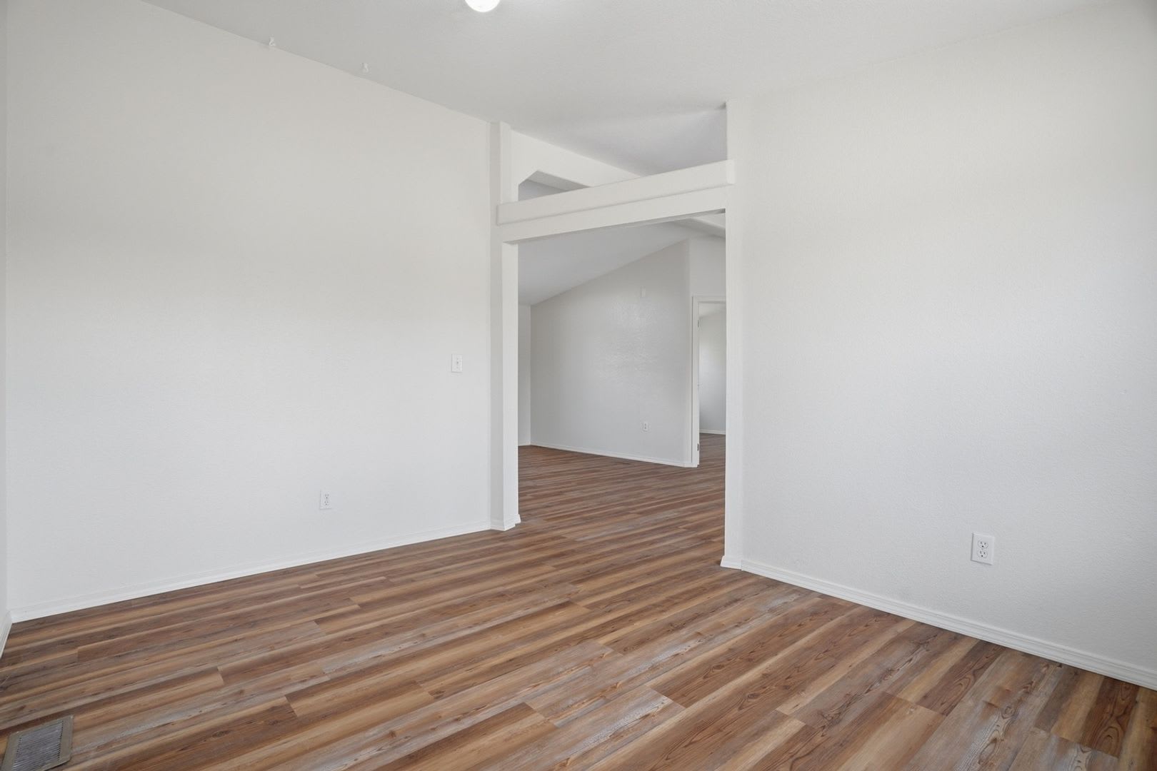 Spacious 3Br House With Den Near Dona Ana Rd Thorpe Rd – photo 4
