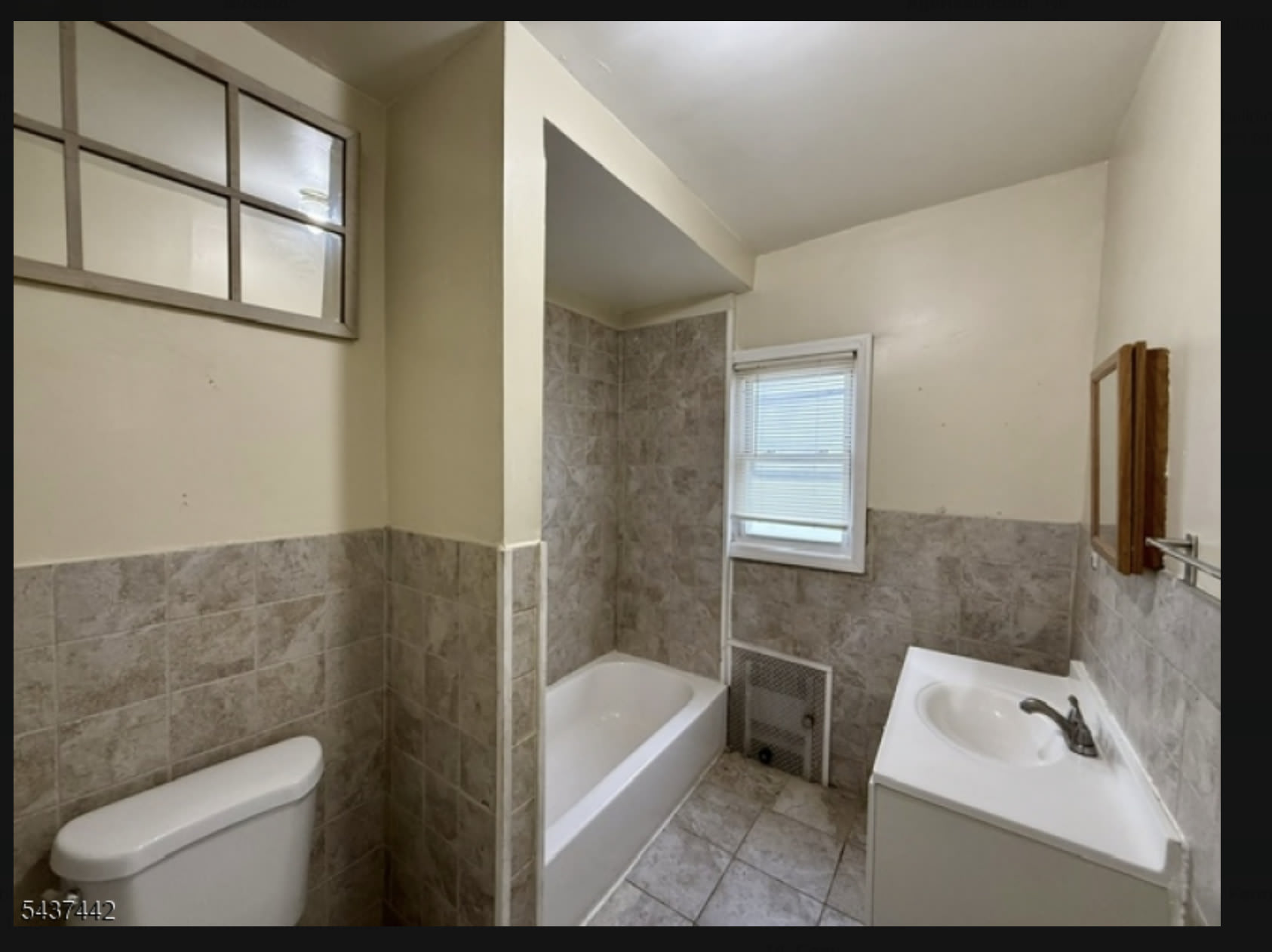 305-307 Sanford Ave – photo 4