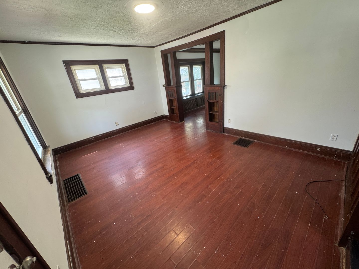 Move In Ready Akron Home With Four Bedrooms And Outdoor Space – photo 3