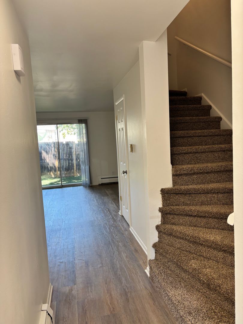 250 Off One Months Rent Spacious Townhome Convenient Location Easy Denver Access Available Now – photo 2