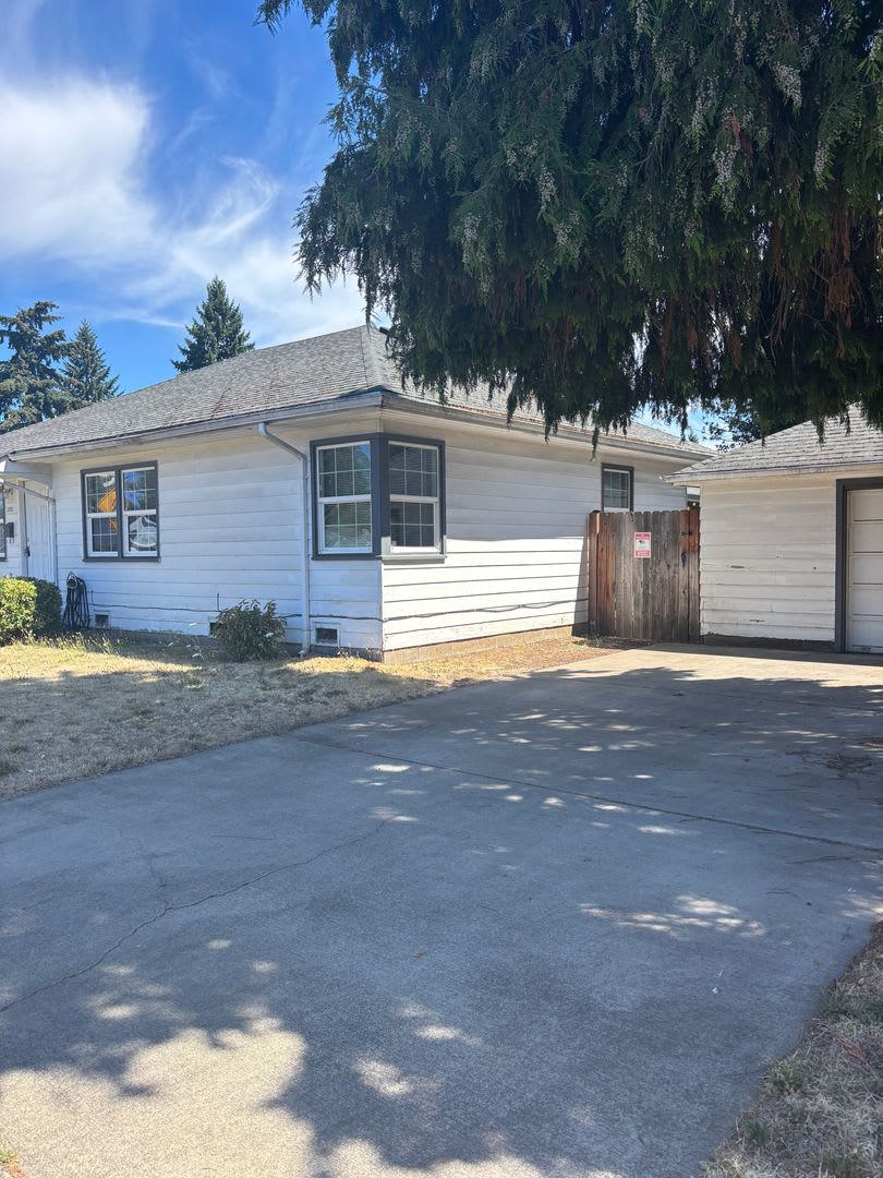 Convenient. Affordable. Available now! – photo 2