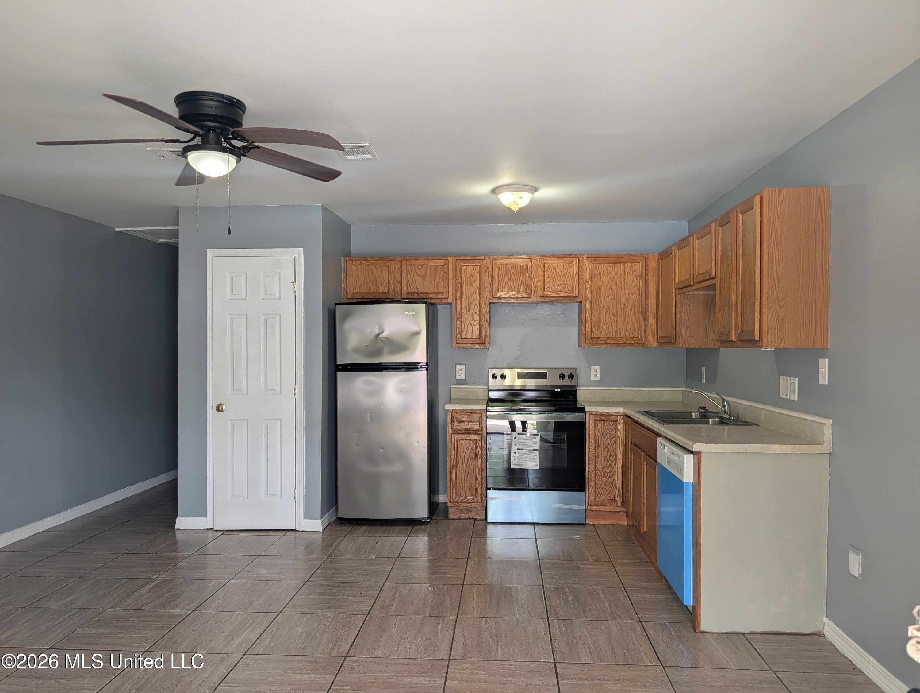 1513 34th Avenue – photo 2