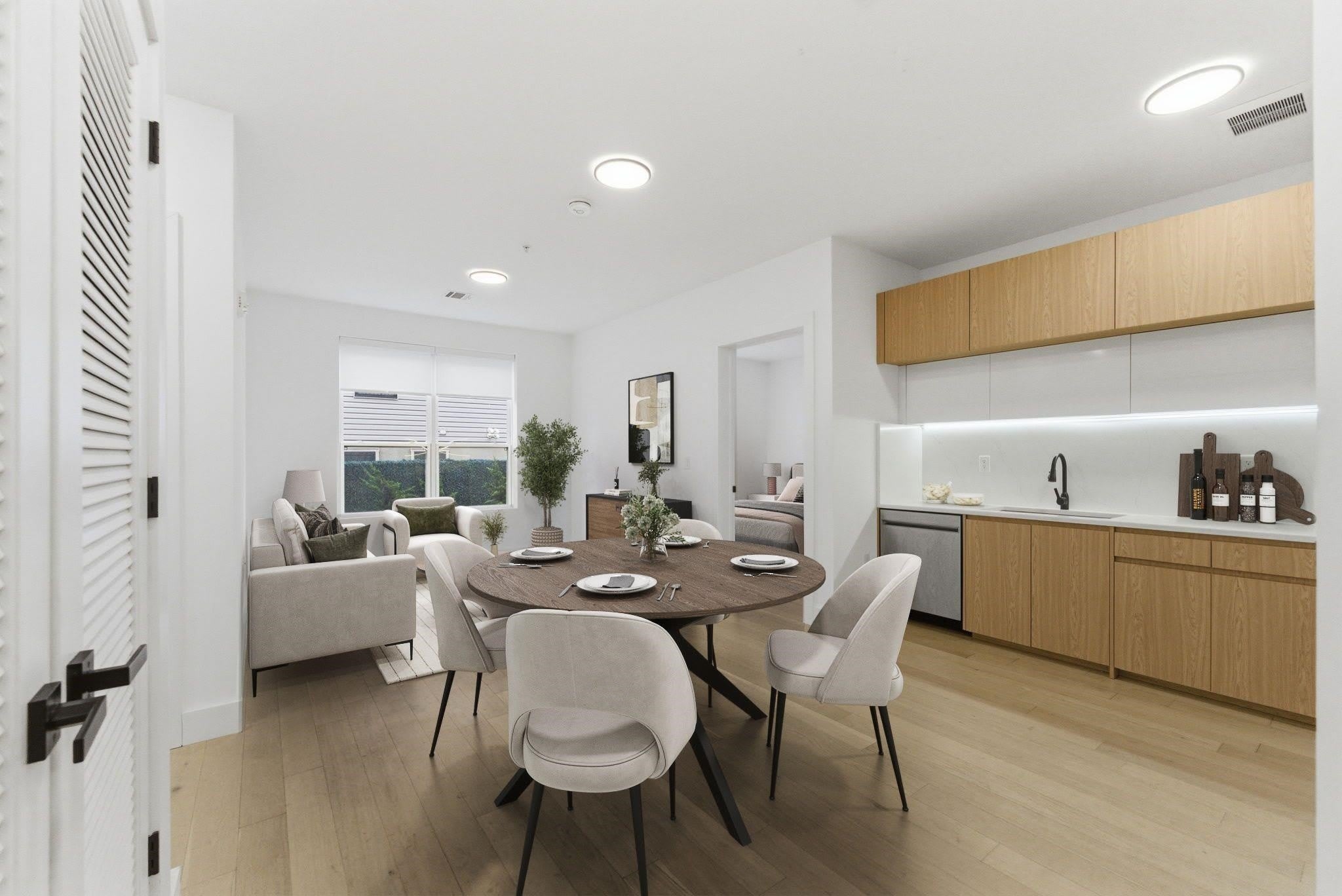 649 38TH ST – photo 5