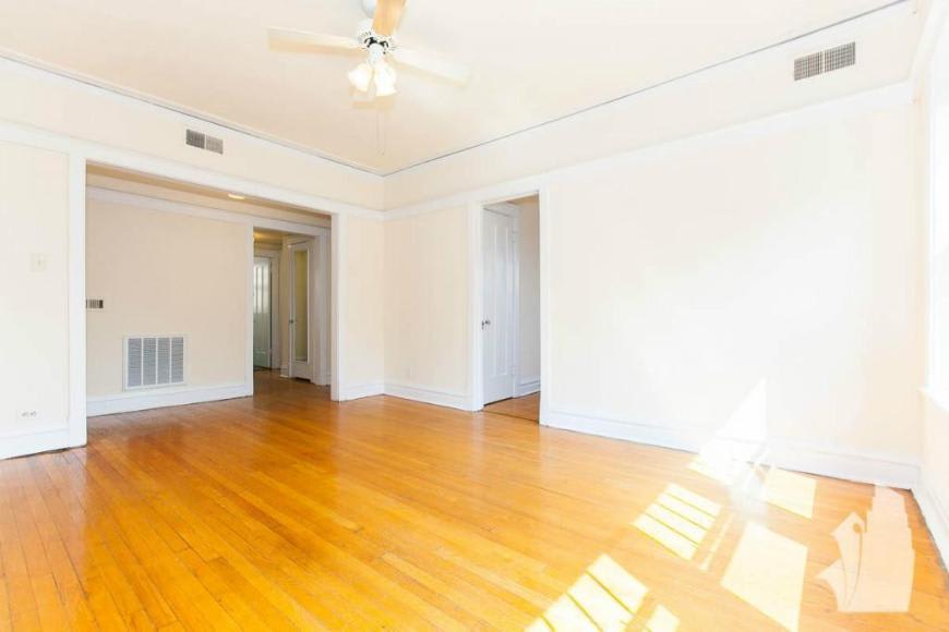 2526 North Kedzie Ave. – photo 2