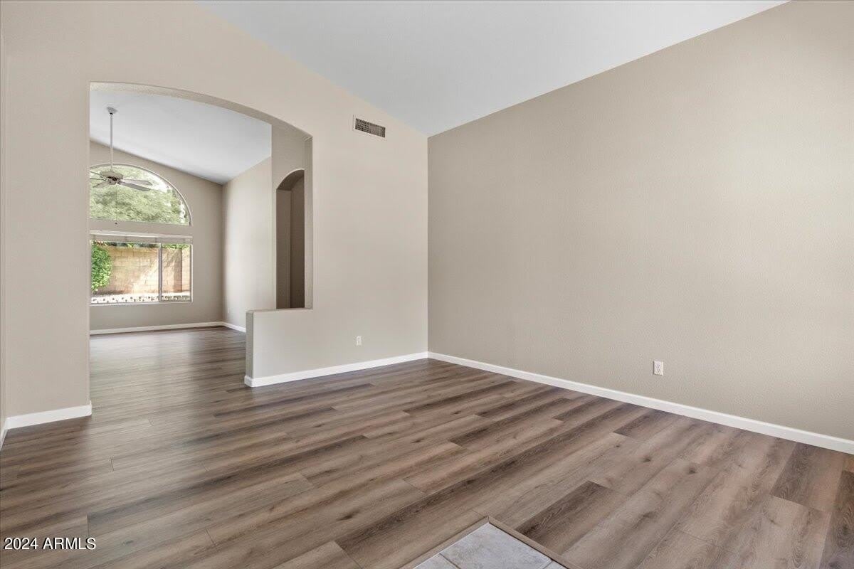 312 E Mesquite Street – photo 3