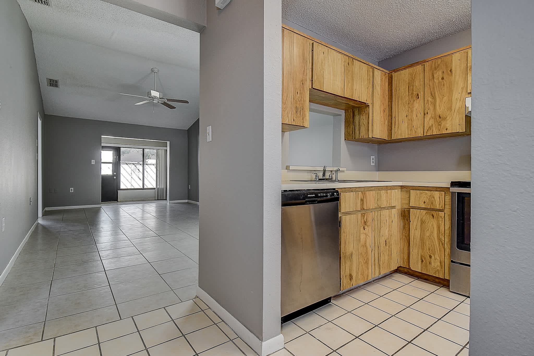 4752 Sunny Loop – photo 2