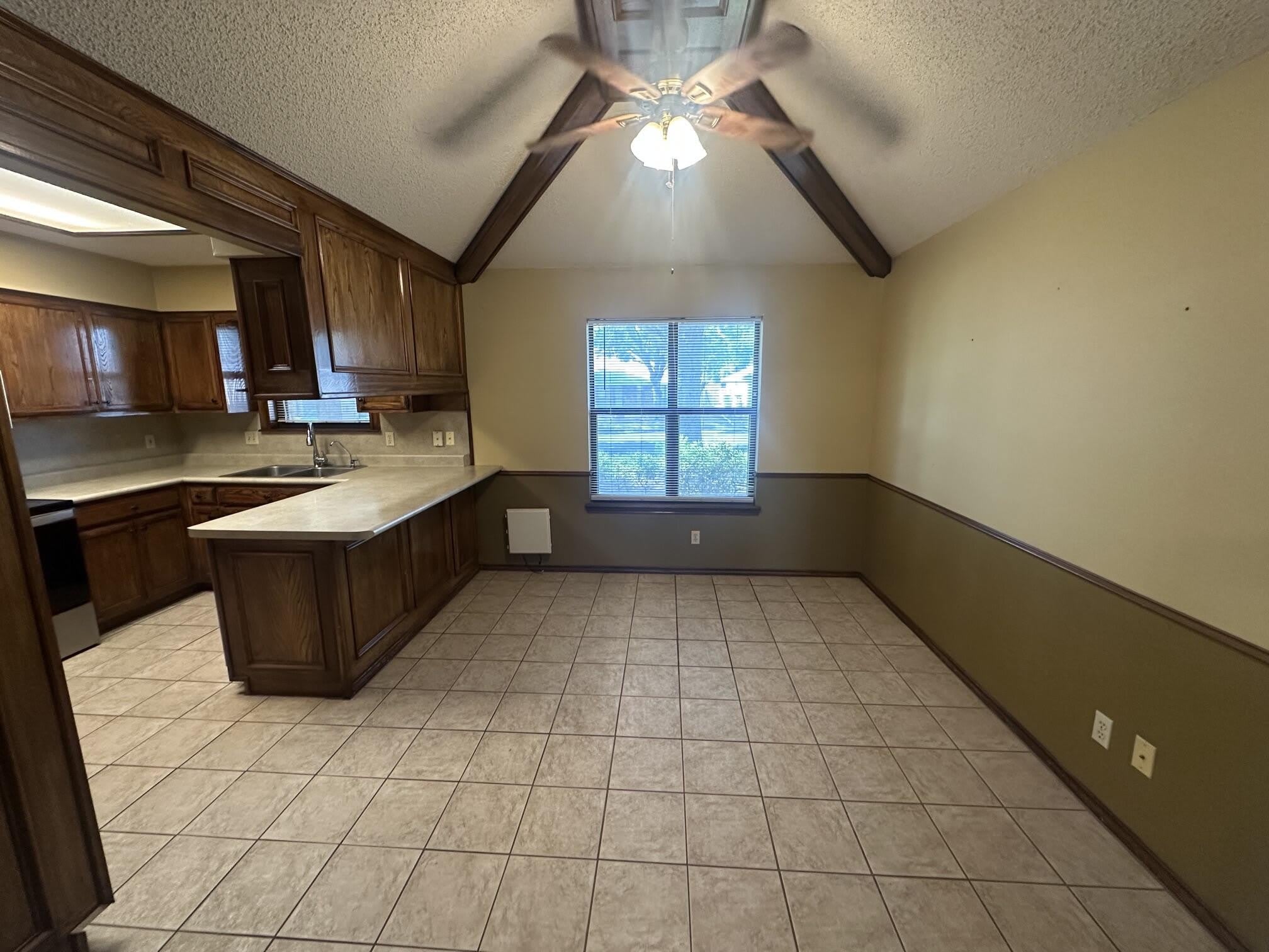 3426 Cedarhill Drive – photo 4
