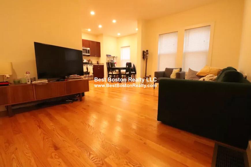 58 School St. – photo 1