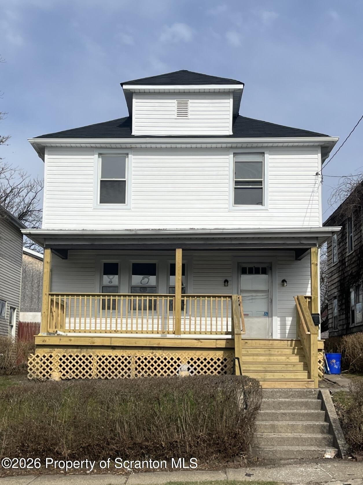 1139 Sanderson Avenue – photo 1