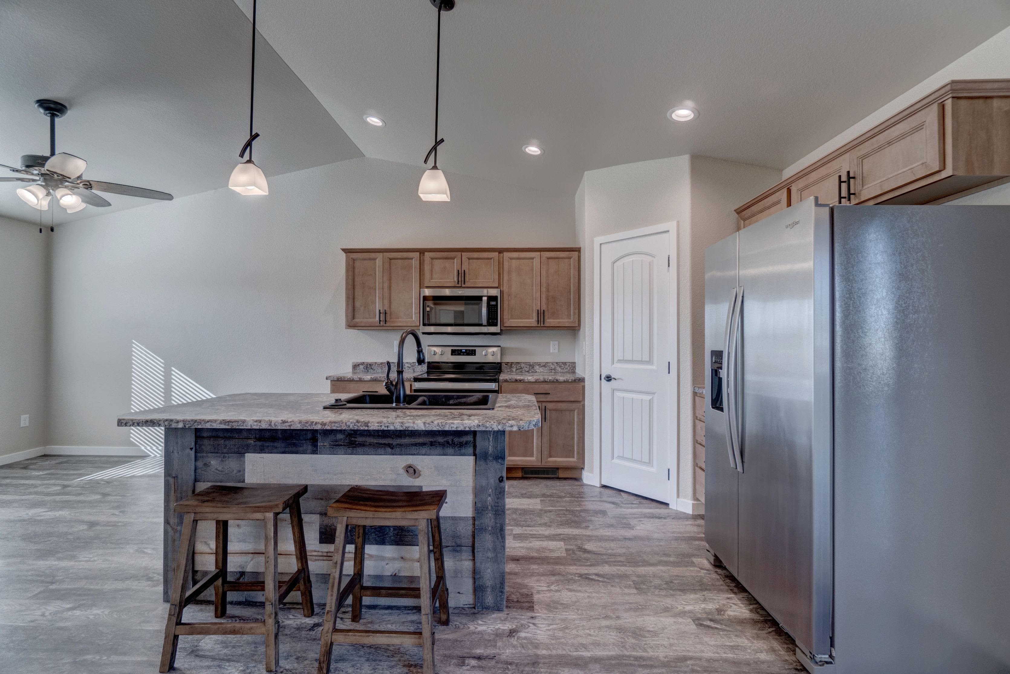 6558 Abelia St – photo 5