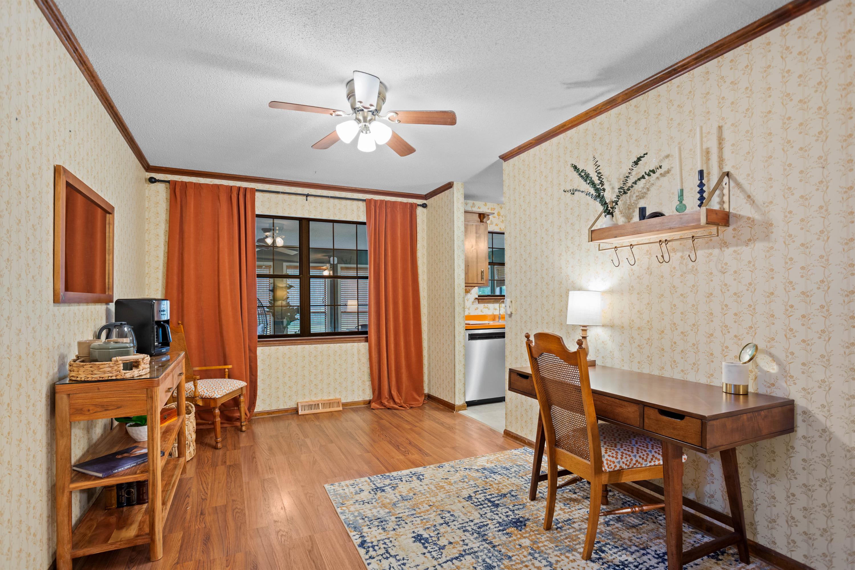 708 East Butternut Road – photo 3