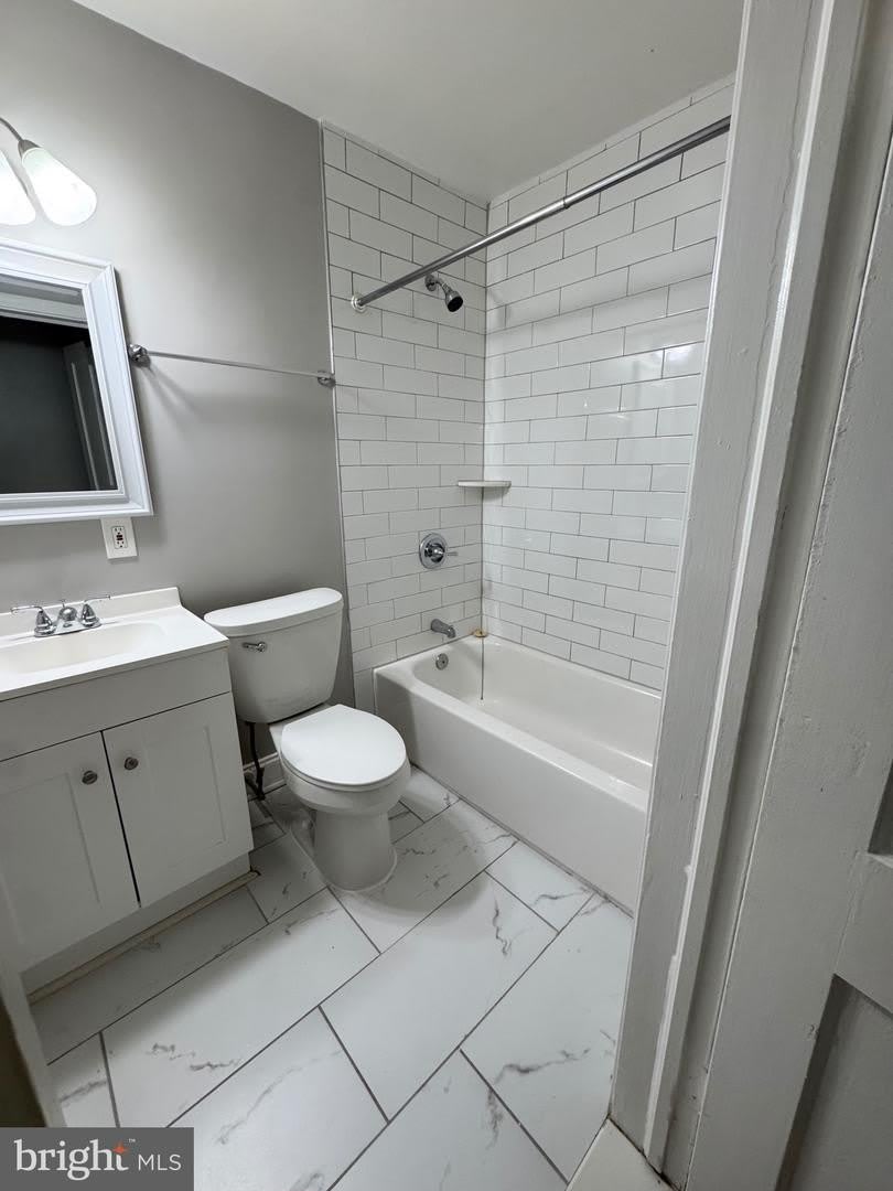 1104 MERIDENE DR #1 – photo 5